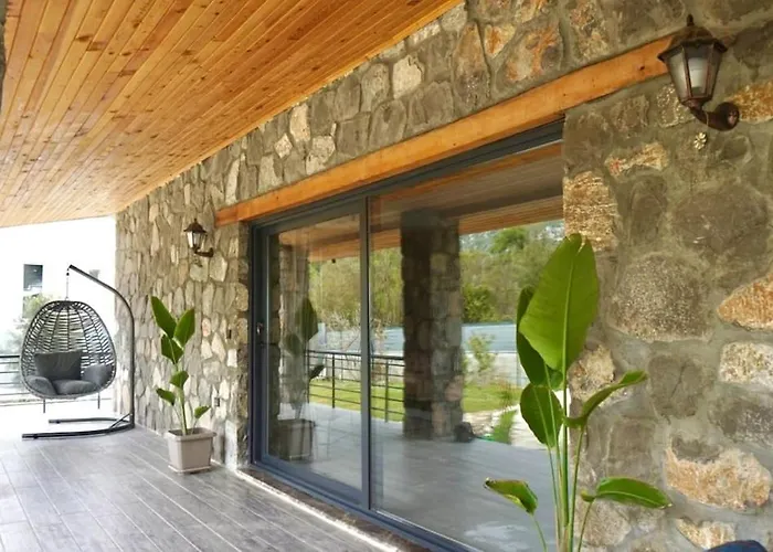 Tas Gonca فتحية